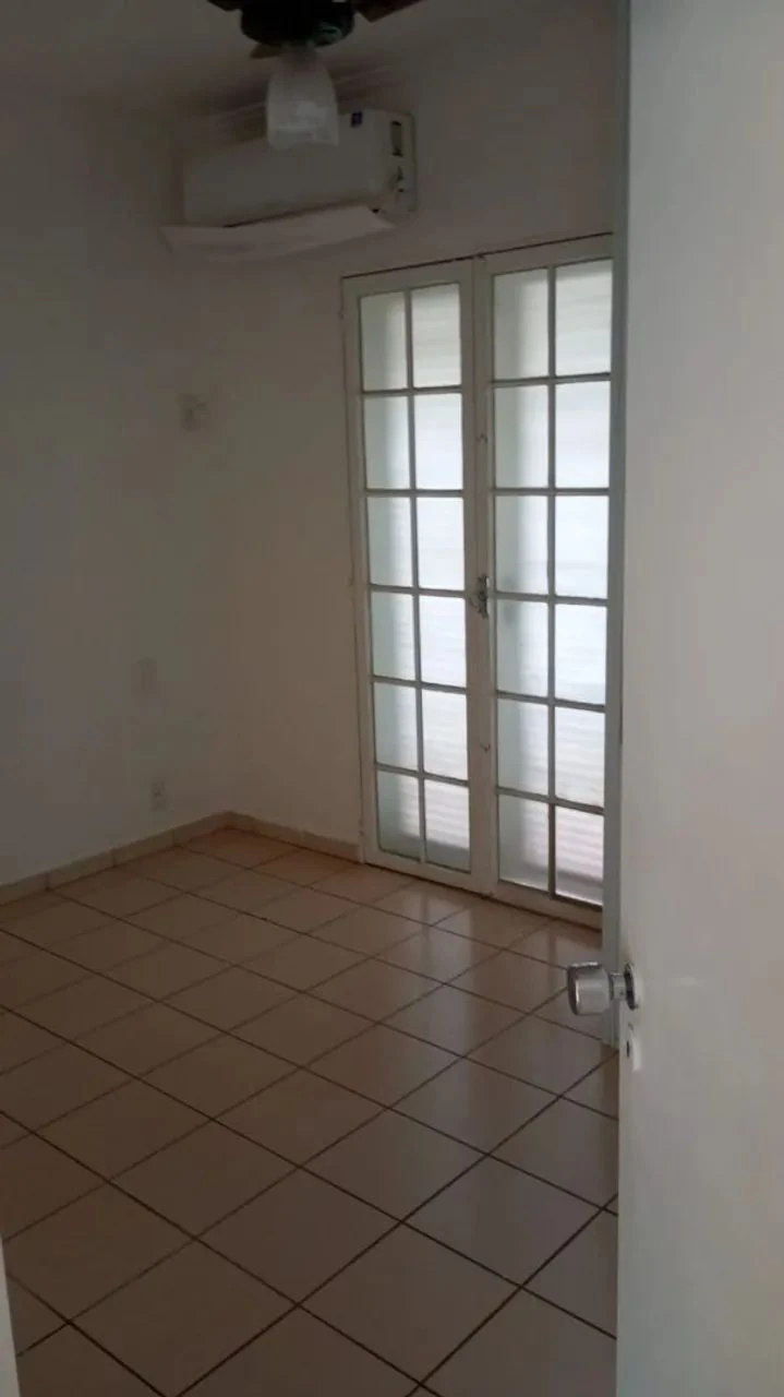 Casa com 3 quartos para alugar — Jardim Tarraf II — foto 4